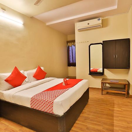 Oyo 11427 Hotel Kalyan Ahmadabad Zewnętrze zdjęcie