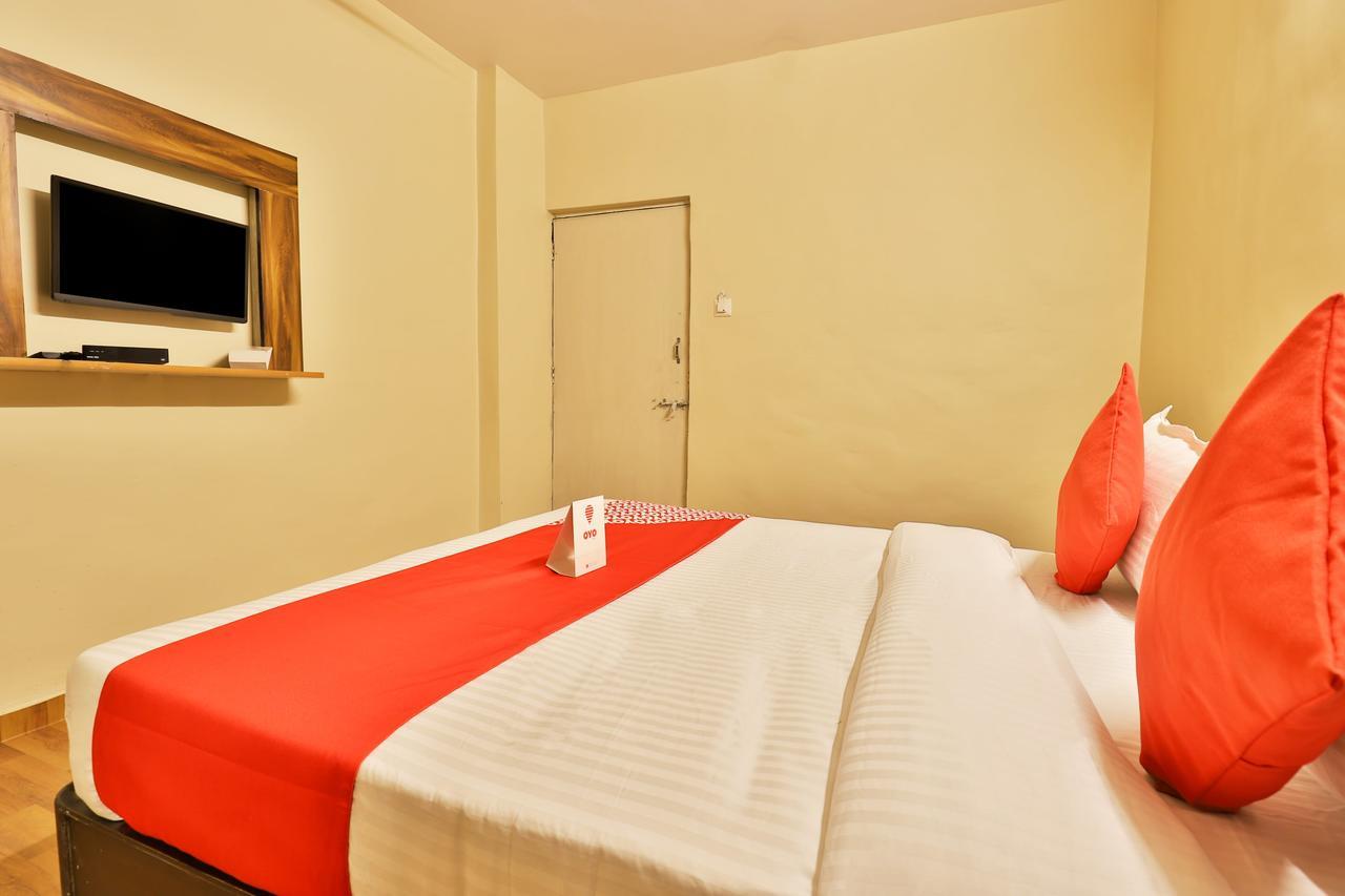 Oyo 11427 Hotel Kalyan Ahmadabad Zewnętrze zdjęcie