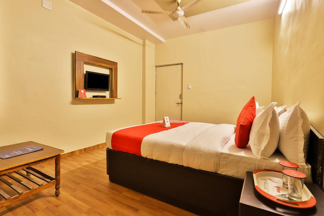 Oyo 11427 Hotel Kalyan Ahmadabad Zewnętrze zdjęcie