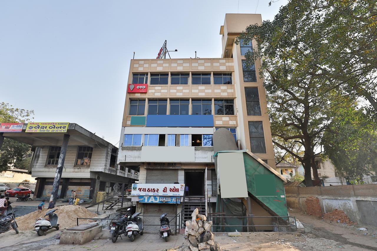 Oyo 11427 Hotel Kalyan Ahmadabad Zewnętrze zdjęcie